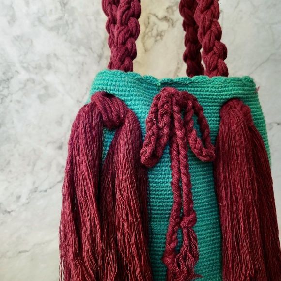 Wayuu handmade bag with large tassel solid colors mochila cyan violet - Picture 2 of 5